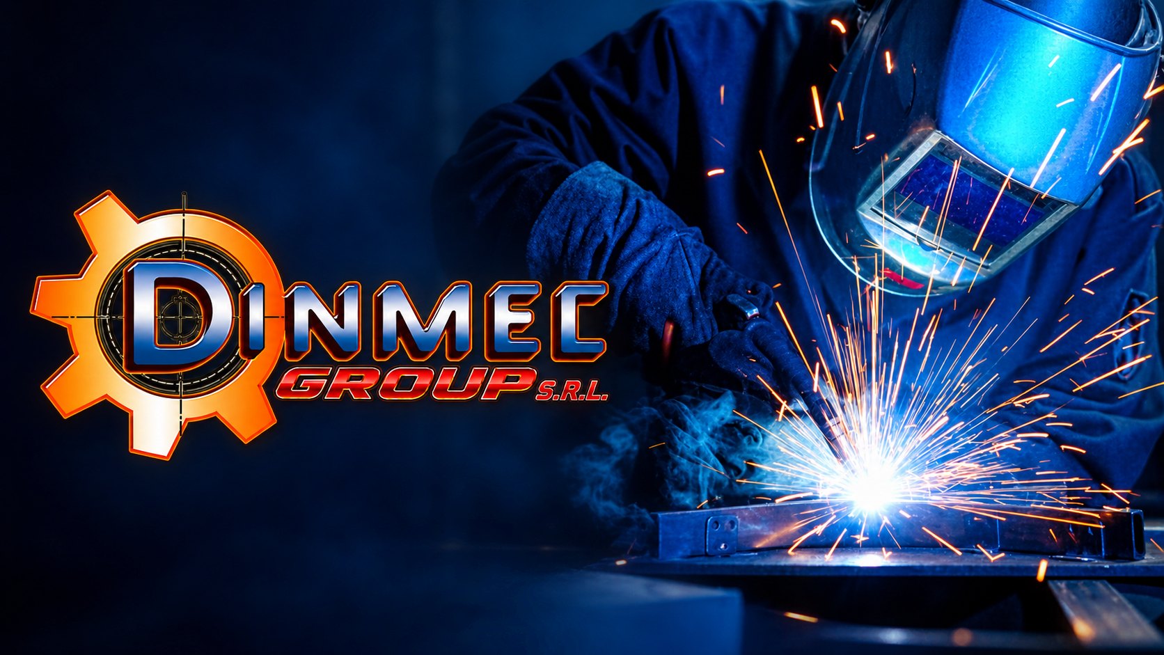 Soldador con careta trabajando una estructura, con chispas, junto al logo de Dinmec Group